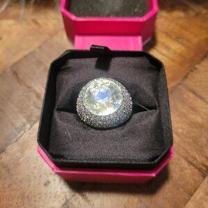 Vintage Juicy Couture Round Pave & Gemstone Cocktail Ring - Size 7 - NWT